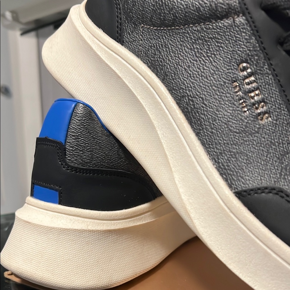 Guess Black and Gray Sneakers with Chunky Sole - Picture 5 of 8